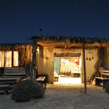 Succah In The Desert Mitzpe Ramon Exterior photo