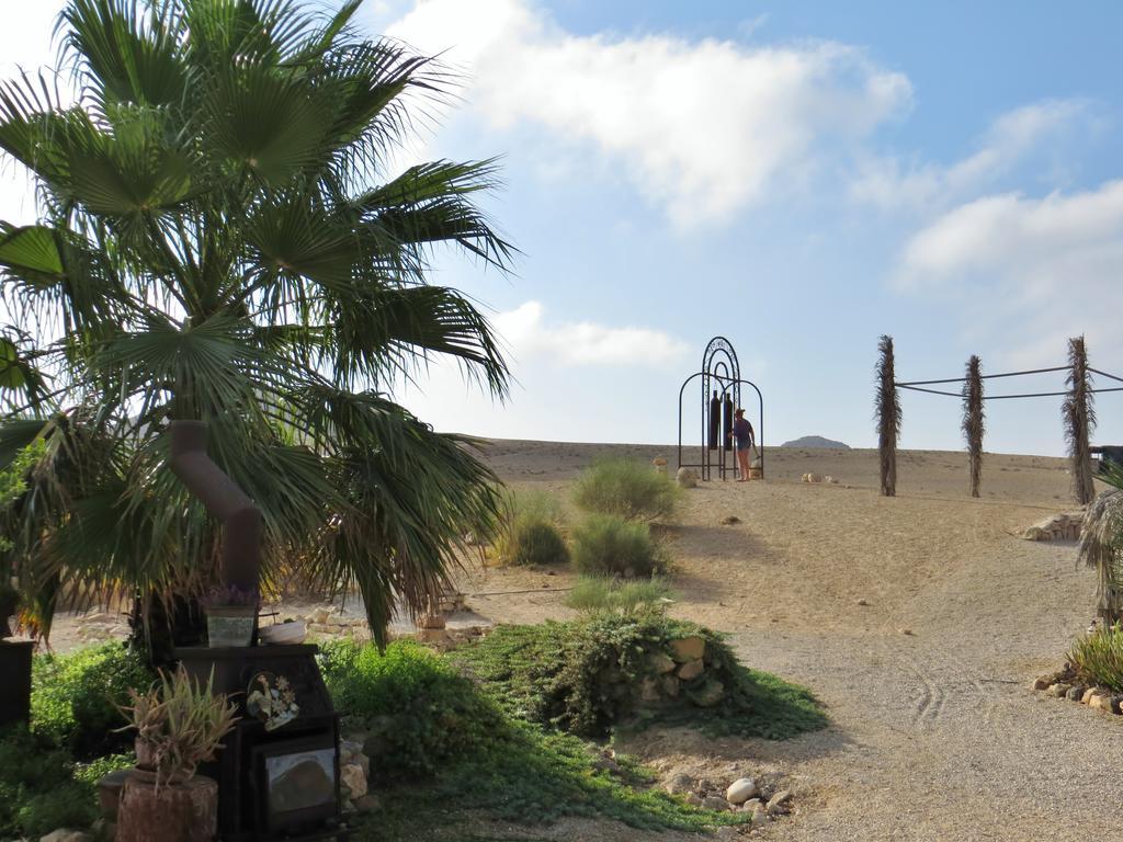 Succah In The Desert Mitzpe Ramon Exterior photo